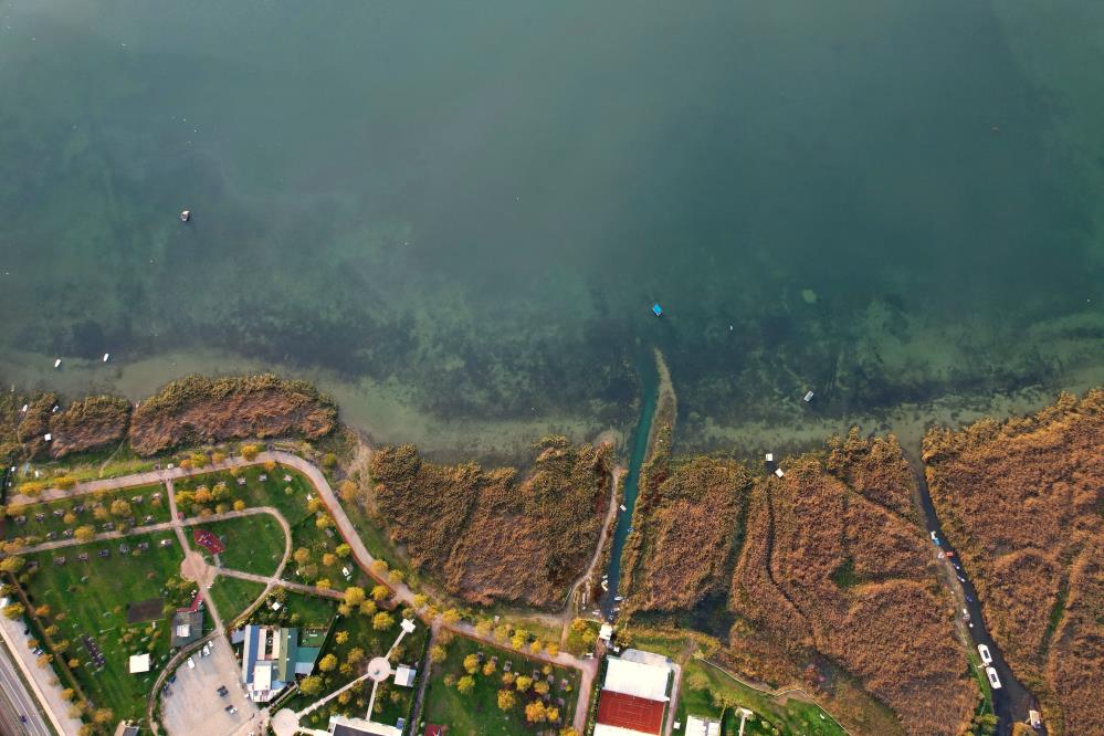 Bir tarafta afet, bir tarafta bereket: Sapanca Gölü'nde son iki yılın en yüksek su seviyesi - 2. fotoğraf