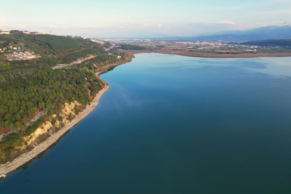 Bir tarafta afet, bir tarafta bereket: Sapanca Gölü'nde son iki yılın en yüksek su seviyesi - 6. fotoğraf