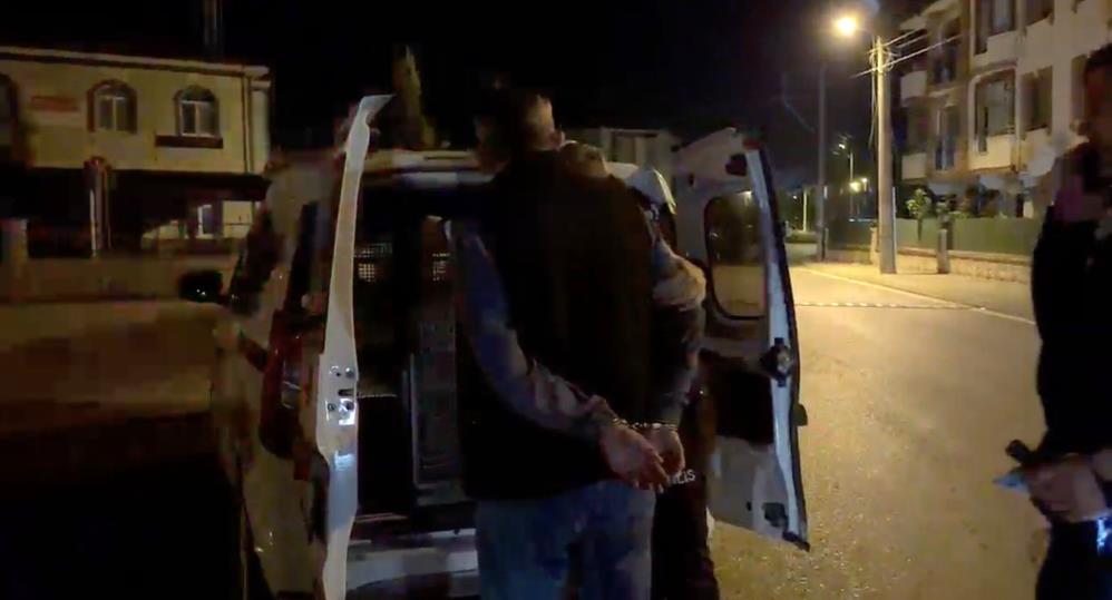 "Dur" ihtarına uymayarak kaçtı: Alkollü ve ehliyetsiz sürücüden polise "Ben terörist miyim" tepkisi - 5. fotoğraf