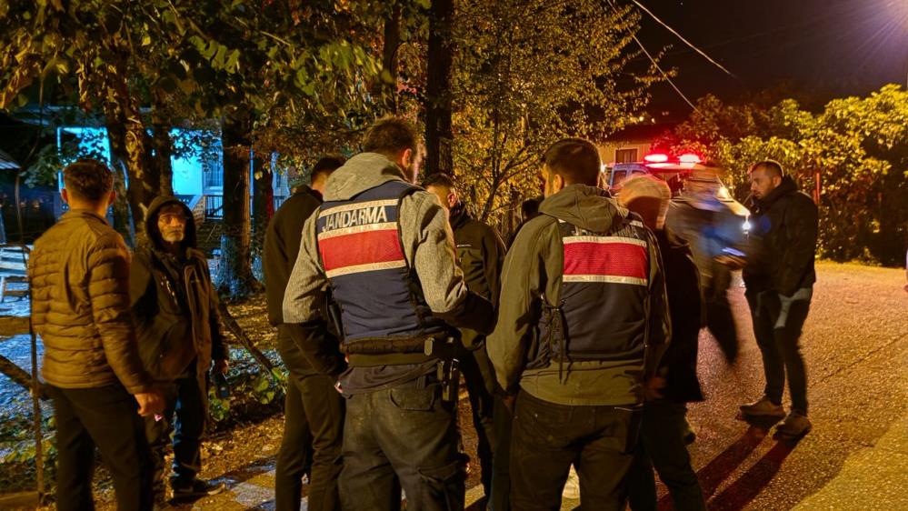 İki gündür haber alınamayan yaşlı kadın için 200 kişilik ekip seferber oldu - 1. fotoğraf
