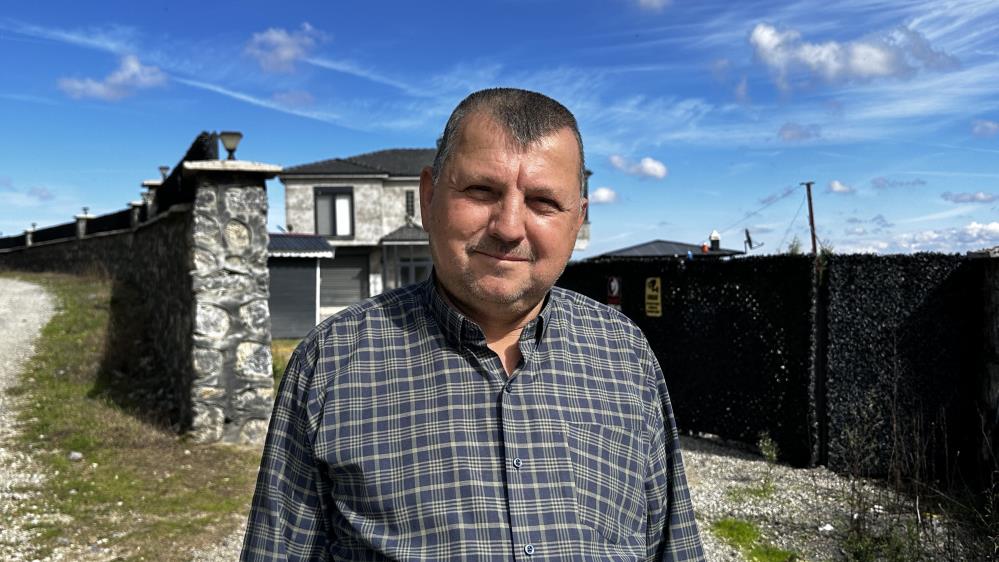 Kokarca istilasına karşı ilginç mücadele: İlaç yetmedi, tavuk ve hindiler devreye girdi - 7. fotoğraf