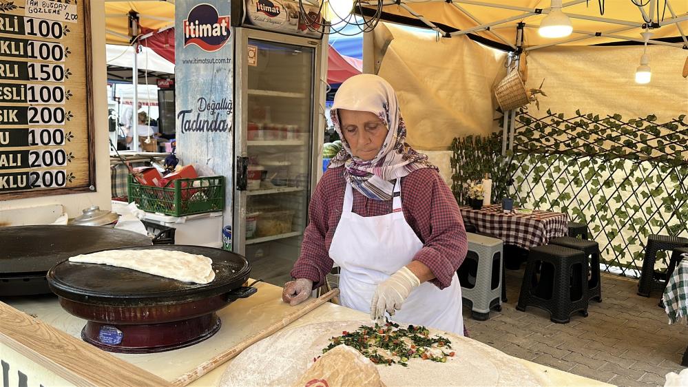 Ölen eşinin borcu yüzünden hapse girdi, yırtık terlikle çalıştı ama pes etmedi - 3. fotoğraf