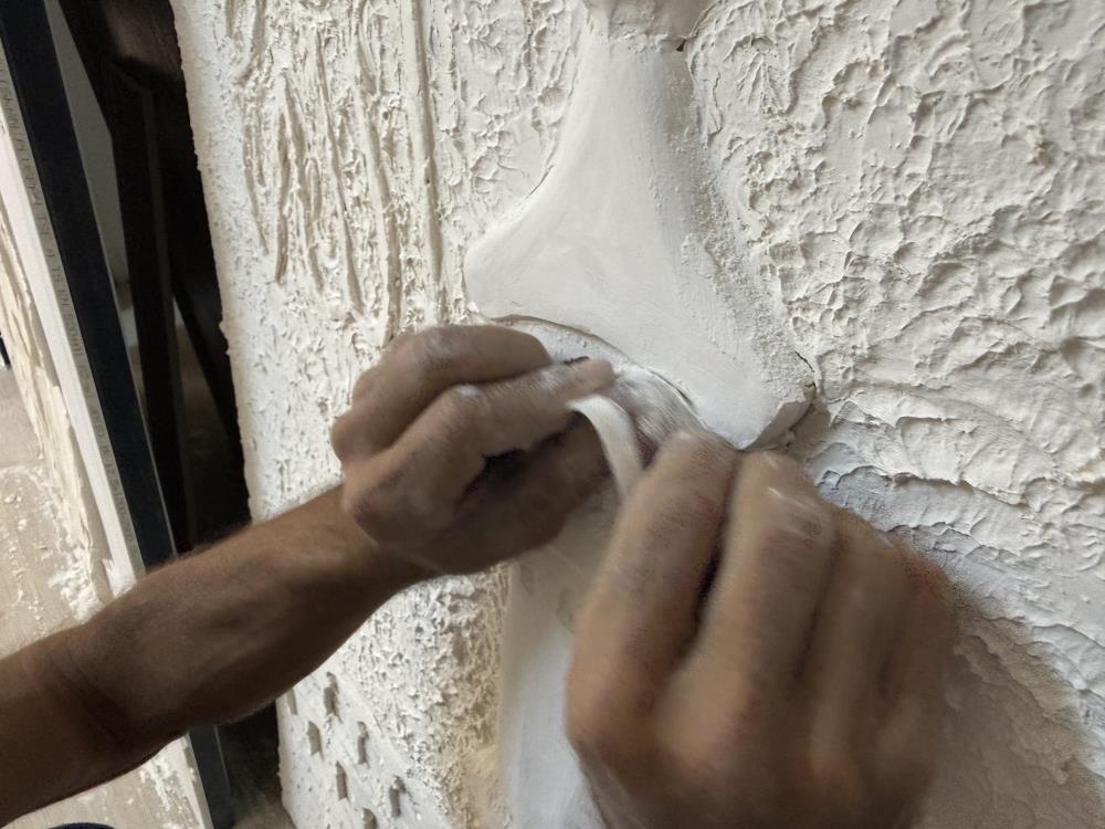 Parmaklarının ucunda alçı sanata dönüşüyor - 4. fotoğraf