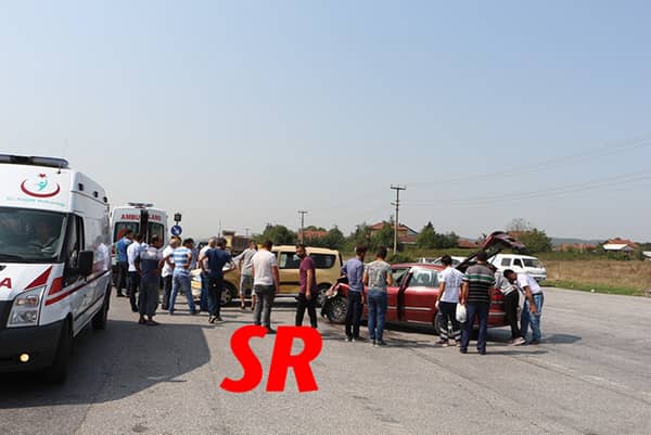 D-100 Karayolu'nda kaza - 1. fotoğraf