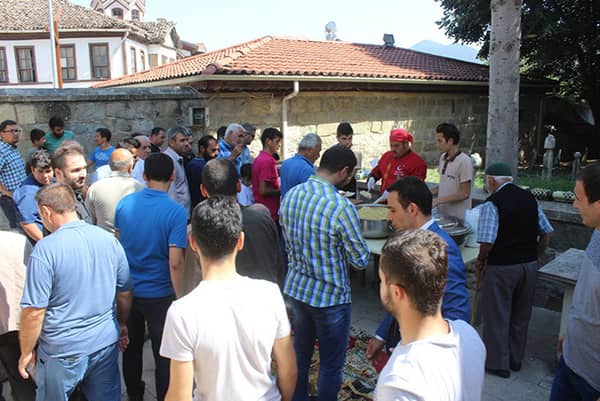 Taraklı Kaymakamlığı'ndan pilav ikramı - 5. fotoğraf