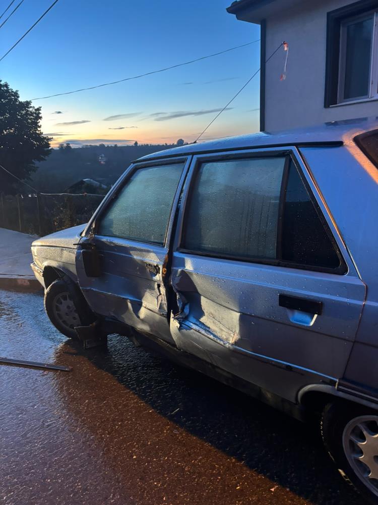 Üç tekerlekli elektrikli motosiklet ile otomobil çarpıştı: 1 ölü, 1 yaralı - 4. fotoğraf