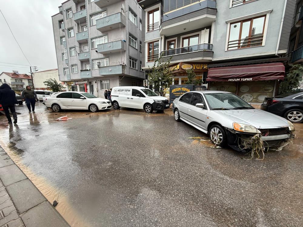 Yağmur sele, sel faciaya döndü: Selin bilançosu gündüz ortaya çıktı - 2. fotoğraf
