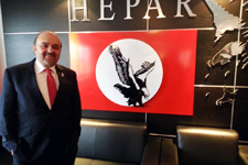 \"Büyükşehir borç batağında, Zeki Toçoğlu reklam peşinde\"