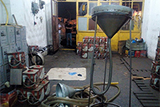 Sakarya\'da 720 kilo \"10 numara yağ\" ele geçirildi