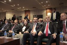 "Yerli otomobil üretimi Sakarya'ya yakışır"