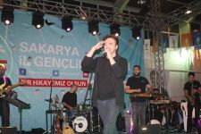 Orhan Ölmez, Sakaryalılara müzik ziyafeti yaşattı