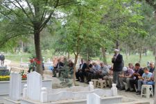 Merhum Emniyet Müdürü Naci Kuru, mezarı başında anıldı