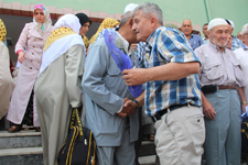 Ferizli hacı adaylarını uğurladı