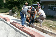 Parke ve tratuvar çalışmaları aralıksız devam ediyor