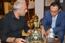 Müze gibi mağaza ziyaretçi akınına uğruyor