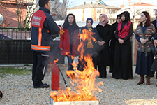 Akyazı Belediyesi teknik binada yangın tatbikatı yapıldı