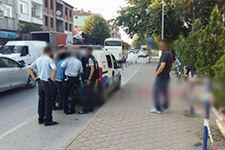 Akyazı çarşı içinde iki grup arasında kavga çıktı