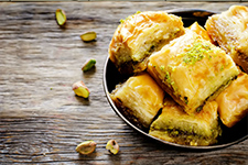 Ünlü baklavacıya kayyum atandı