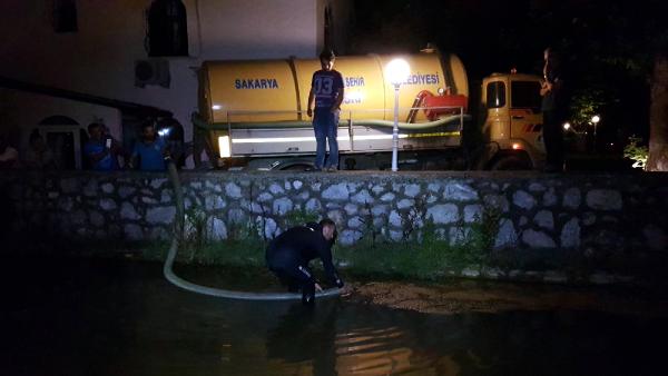 Sapanca Gölü'ne akaryakıt sızdı