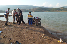 Balık tutmak için gittiği gölette boğuldu