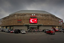 Agora AVM'de kapandı