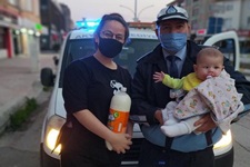 Bebeği için süt bulamayan annenin yardımına zabıta koştu