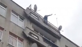 Kent Merkezi'nde intihar girişimi