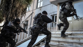 Şehirde terörist avı; 98 kişi yakalandı