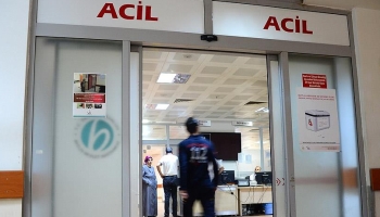 Aile içi kavgada 2 kişi bıçaklandı