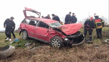 Karasu'da can pazarı: 1'i bebek 4 yaralı