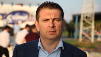 Yaşar Coşkun özel izinle annesinin cenazesine katıldı