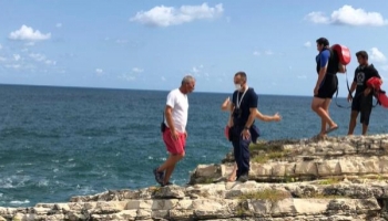 Fotoğraf çekilirken dalgalara kapılıp kayboldu